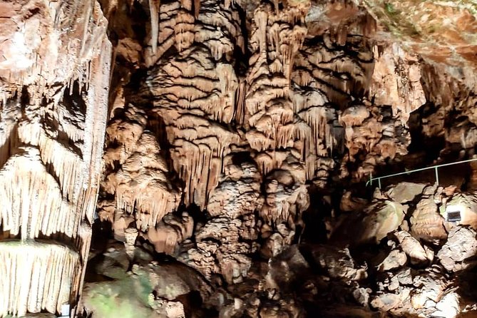 3 Caves tour - Saeva dupka , Eyes of God cave & Devetashka Cave - Saeva Dupka, the structured first stop