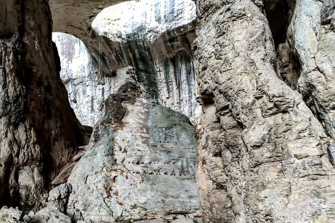 3 Caves tour - Saeva dupka , Eyes of God cave & Devetashka Cave - The long road between the caves