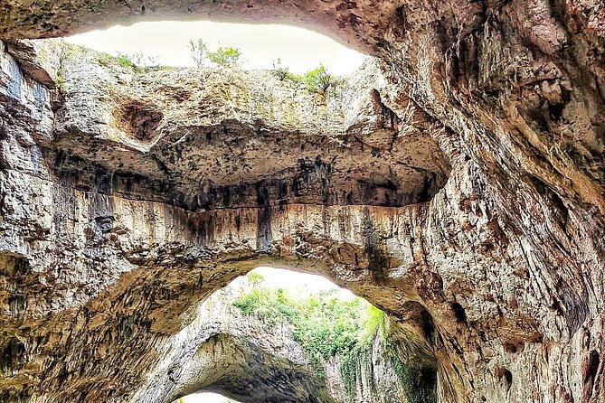 3 Caves tour - Saeva dupka , Eyes of God cave & Devetashka Cave - Who should book this experience?