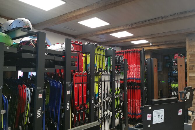 4 days Ski equipment rental in Borovets - A smarter first morning: collect your gear early