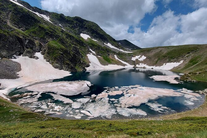 7 Rila Lakes and Rila Monastery Small Group Day tour from Sofia - Riding the chair lift toward the Seven Rila Lakes