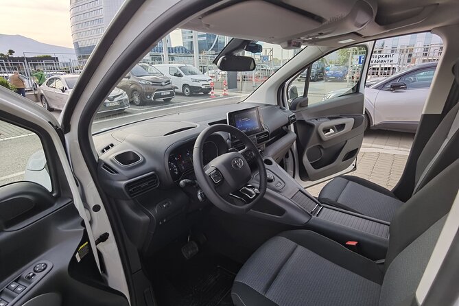 Bansko Transfer From/to Sofia Airport and Hotels - From Sofia Airport to the Pirin resort