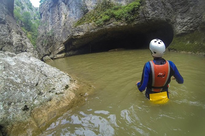 Canyoning Negovanka river - The walk to the canyon entrance