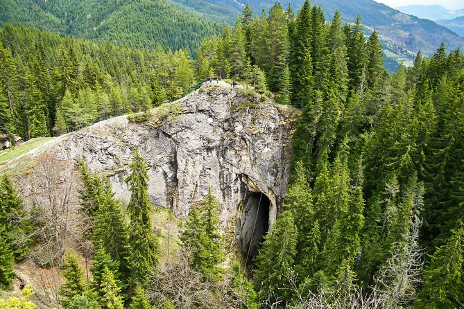 Day Tour from PLOVDIV: Nature & forgotten village experiences - Kosovo village and a proper mountain lunch