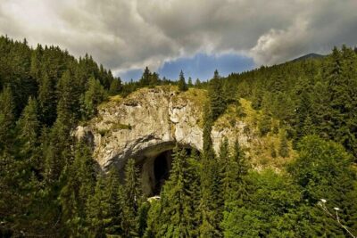 Day trip to The Marvelous Bridges and the unique Rhodope cuisine