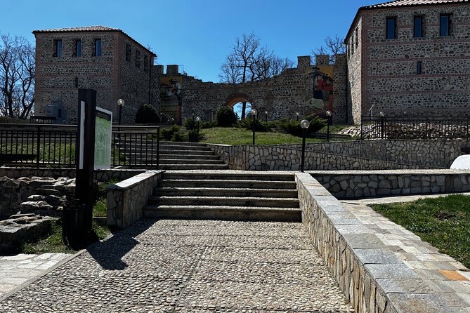 Explore Bulgaria’s COMMUNISM Era–Todor Zhivkov DayTrip from Sofia - What to Make of the Guide Feedback