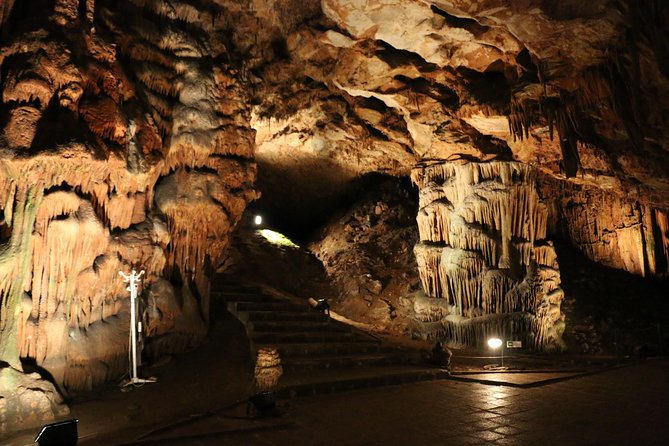 Eyes of god, Saeva Dupka Caves and the Blue Ostrich Farm - Private Day Trip - Who should book this outing
