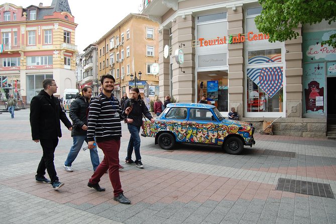 Food Walk: Bulgarian Food and Culture Tour in Plovdiv - How the guides shape the experience