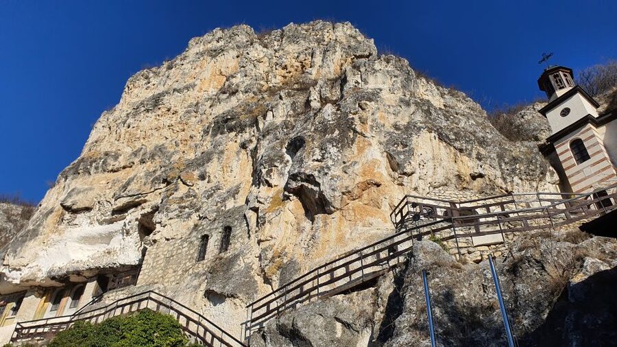 From Bucharest: Bulgaria 1-Day Tour - Arbanasi and the Feel of a Traditional Village