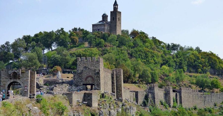 From Bucharest: Day Trip to Medieval Marvels of Bulgaria - How the private format changes the day