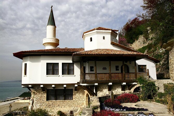 Full-Day Private Sightseeing Tour to the North of Varna - Balchik Palace, a royal retreat above the sea