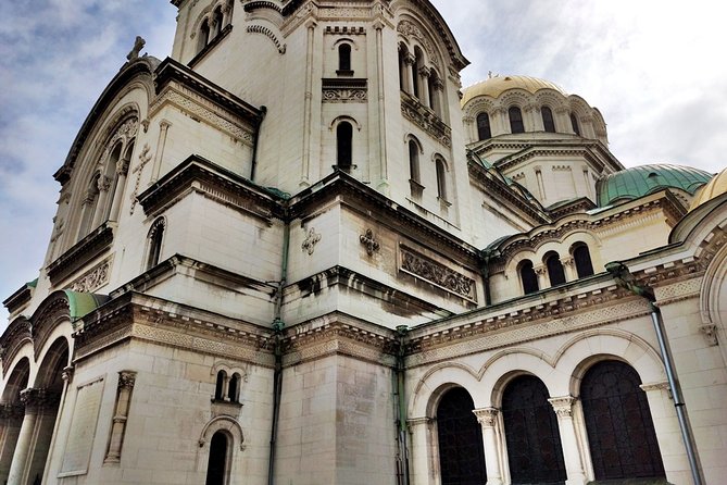 Guided Visit to Alexander Nevsky Cathedral - The atmosphere and the limits of a working church
