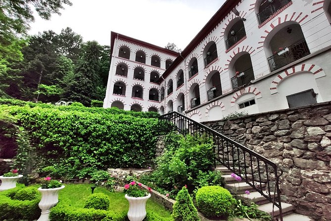 Private Vitosha Mountains Hiking with Black peak & Dragalevtsi Monastery - What the private guided option adds