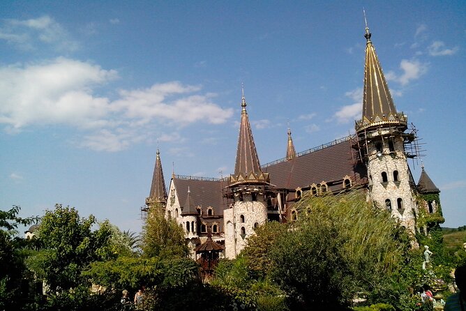 Ravadinovo Castle Unseen - Who will enjoy this most