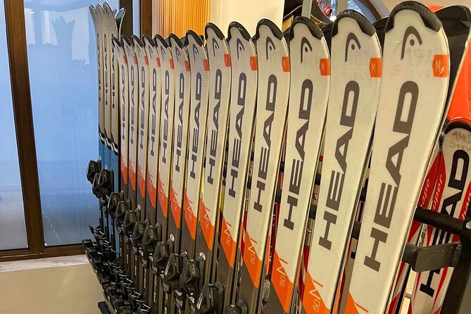 Ski and snowboard equipment in Bansko,Bulgaria - Key points at a glance