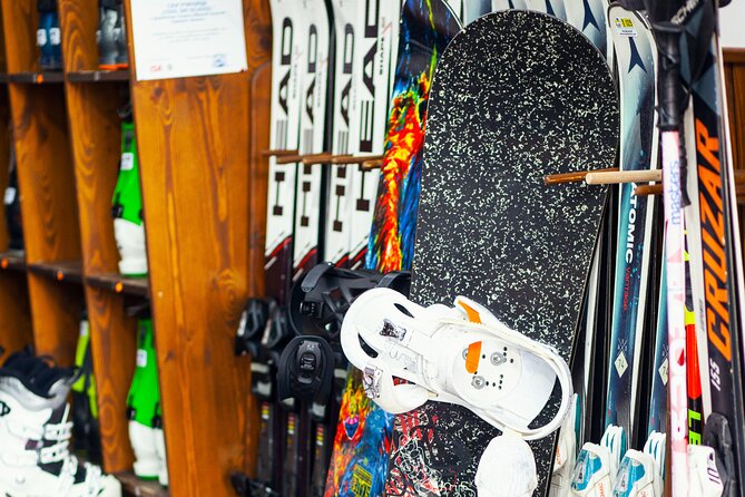 Ski and snowboard equipment in Bansko,Bulgaria - Why the gondola-side location matters
