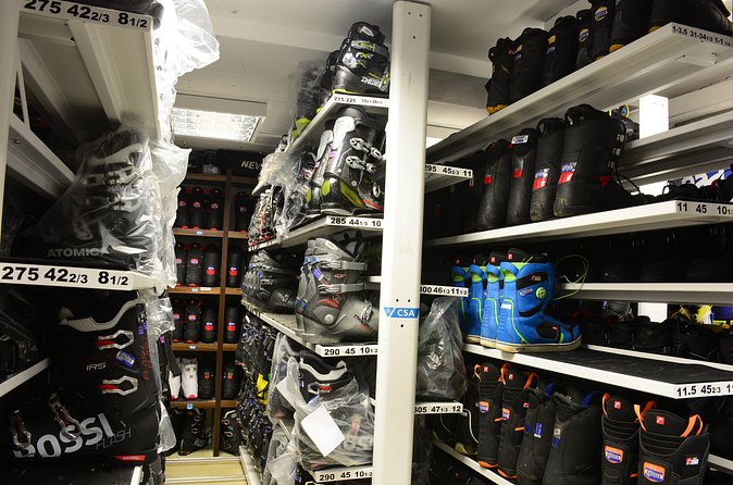 Ski and Snowboard equipment rental in Borovets - Booking, cancellation, and practical checks
