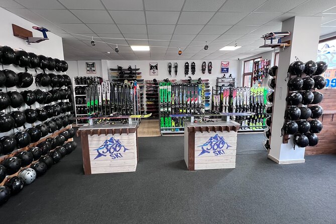 Ski and Snowboard Rental in Bansko - Service for families, groups, and nervous beginners