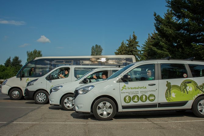 Sofia Airport to Borovets Shared Transfer (Max 90 Min Wait) - From Sofia Airport to the Borovets foothills