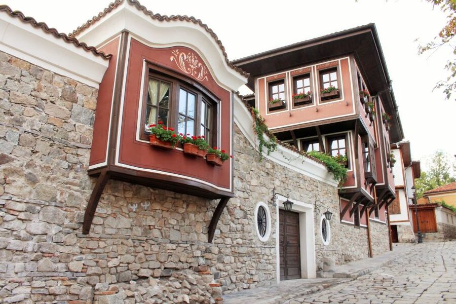 Sofia, Plovdiv, and The Rose Valley in 2 Days - Lunch and rose oil at Damascena