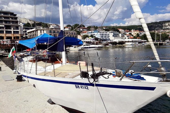 Superb Black Sea Yacht Picnic with Food & Drinks - Passing the Palace and Botanical Gardens