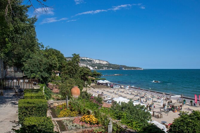 The best of Balchik walking tour - Dvoretsa Palace and Park: the royal chapter