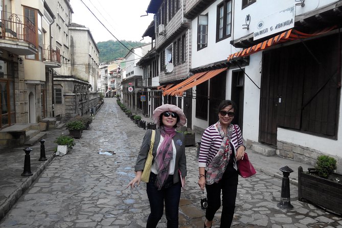 The Ultimate Day Trip to Bulgaria from Bucharest - Guide quality and the role of local explanation