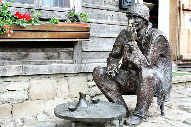 The Ultimate Private Zheravna Walking Tour - A private format with a useful limit