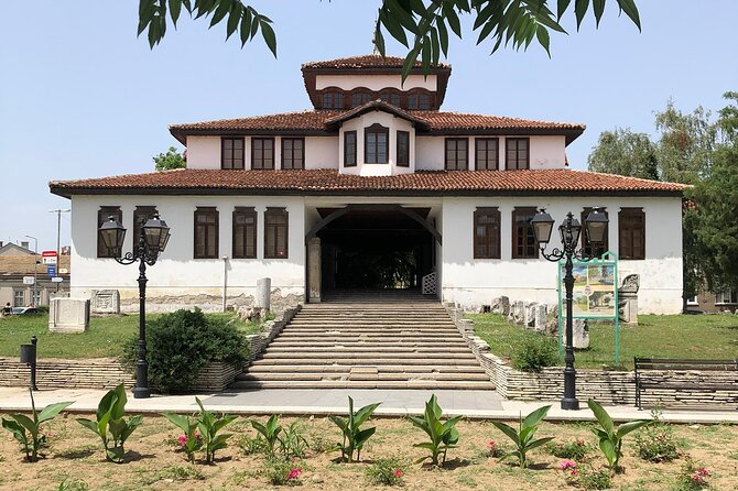 Time Travel to Ottoman Vidin: Exploration Game and Tour - The Regional Historical Museum in eight minutes