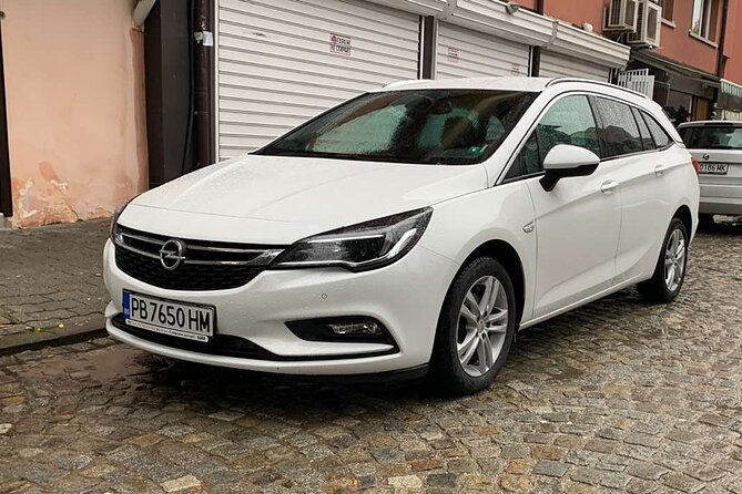 Transfer Plovdiv to Sofia airport/city with a car 3+1 - A private road link between Plovdiv and Sofia