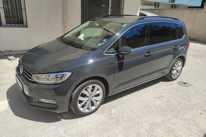 Transfer Plovdiv to Sofia airport/city with a car 3+1 - Accessibility and practical comfort