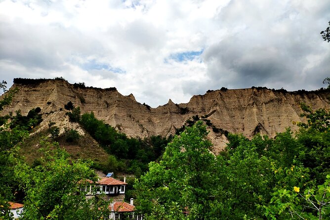 Wine Tasting & More in Villa Melnik – One of the World’s Best Wineries - Who Will Get the Most from This Experience?
